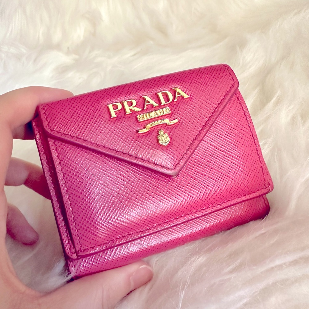 PRADA SAFFIANO COMPACT WALLET